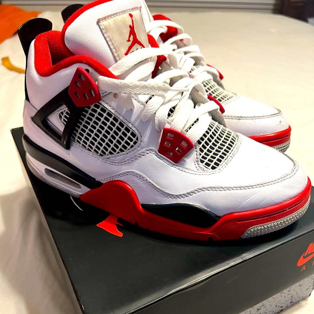 Jordan Retro Fire Red Sneakers